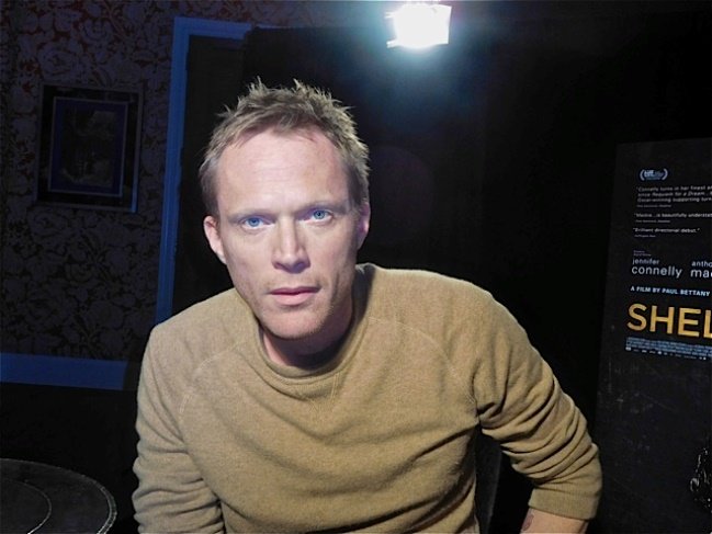 Paul Bettany directs Jennifer Connelly and Anthony Mackie on the